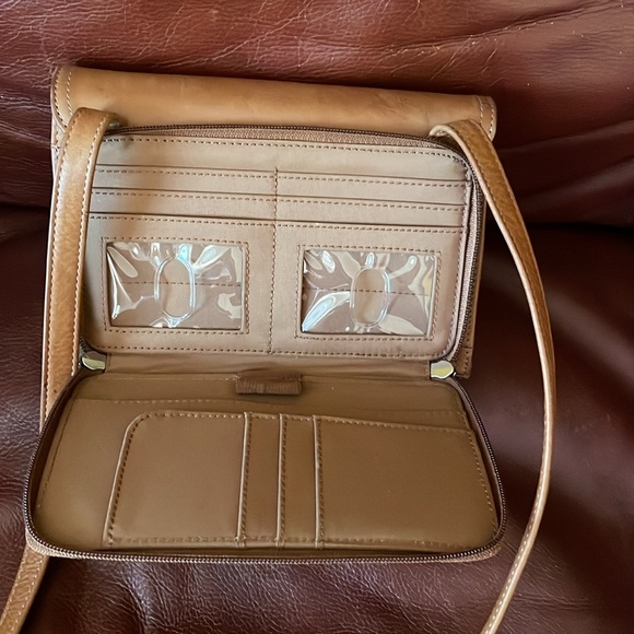 Fossil Crossbody Bag - Picture 4 of 11